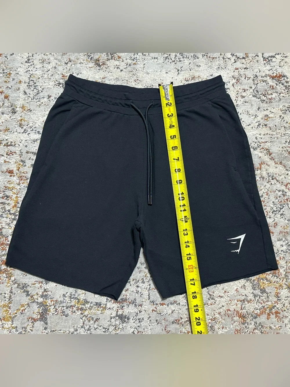 GYMSHARK critical shorts size Small black
